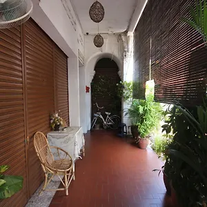 Cocoa Mews Cafe And Guest house George Town